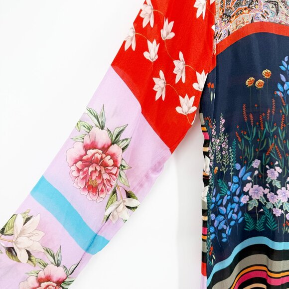 JW Johnny Was Trim V-Neck Blouse M - Picture 3 of 9